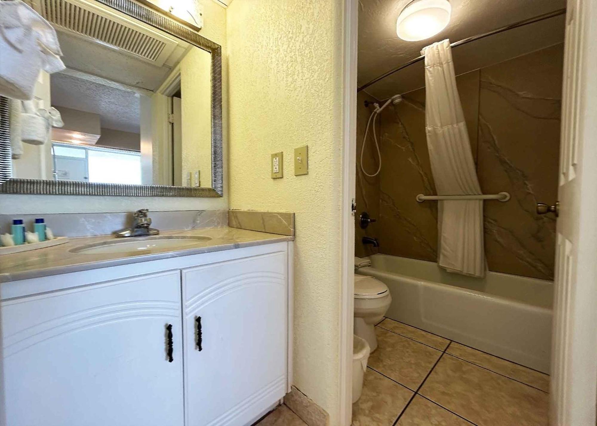 Outrigger Beach Club Resort Ormond Beach Extérieur photo